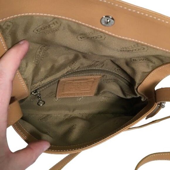 NWT Vintage Coach Legacy Mini Flap Small Crossbody Bag Camel Leather 4280 w/ Box - Picture 7 of 17